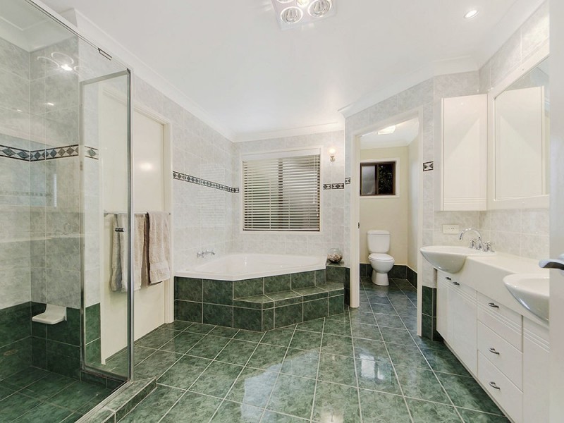 Mount Ommaney QLD 4074