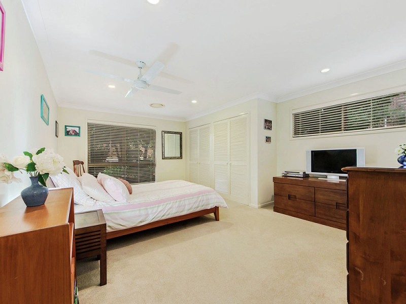 Mount Ommaney QLD 4074