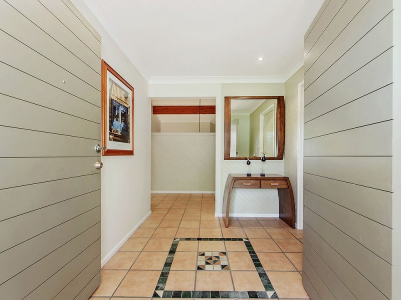 Mount Ommaney QLD 4074