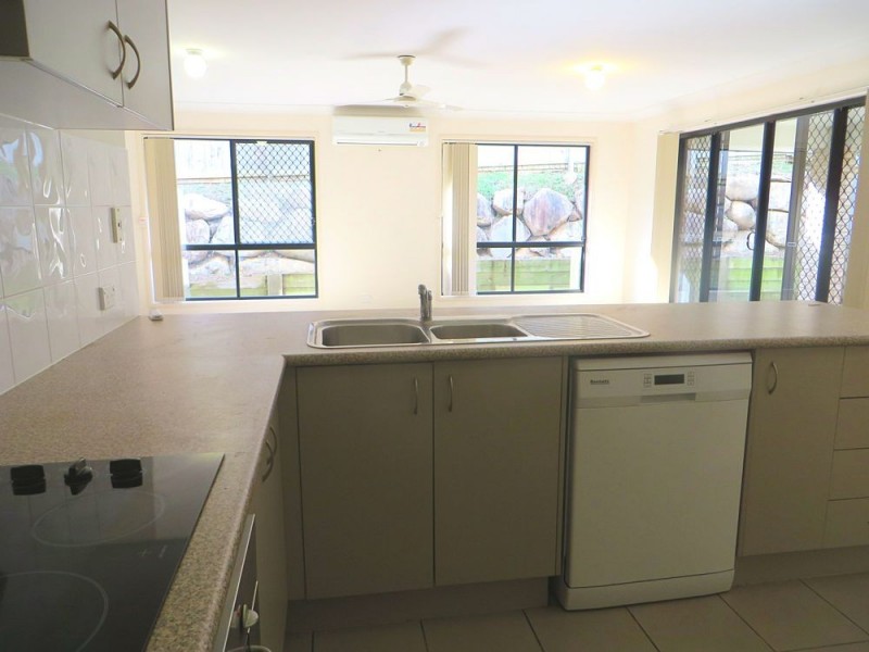 Sumner QLD 4074
