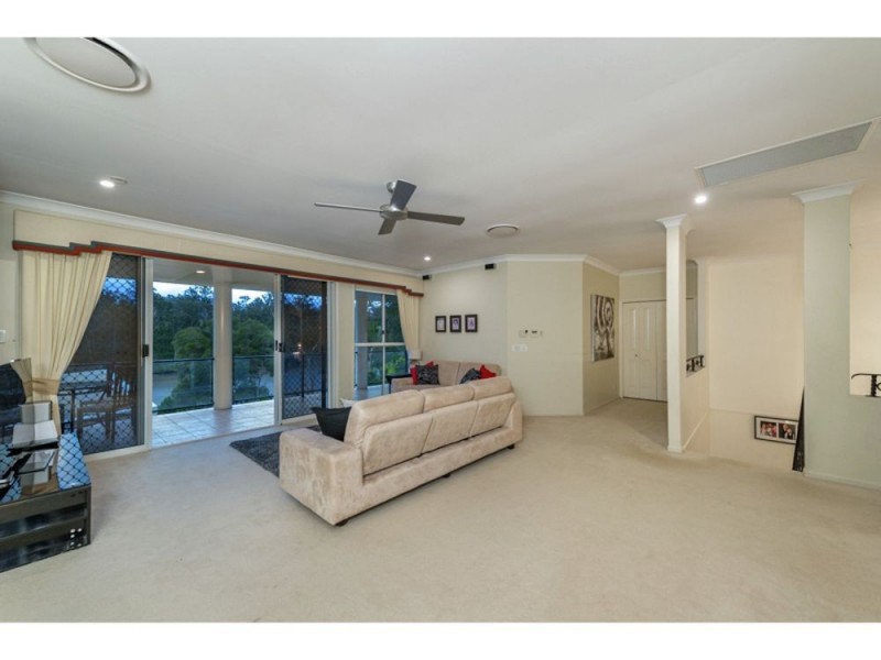 7 Wendouree Crescent, Westlake QLD 4074