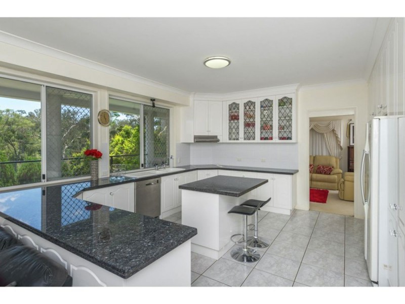 7 Wendouree Crescent, Westlake QLD 4074