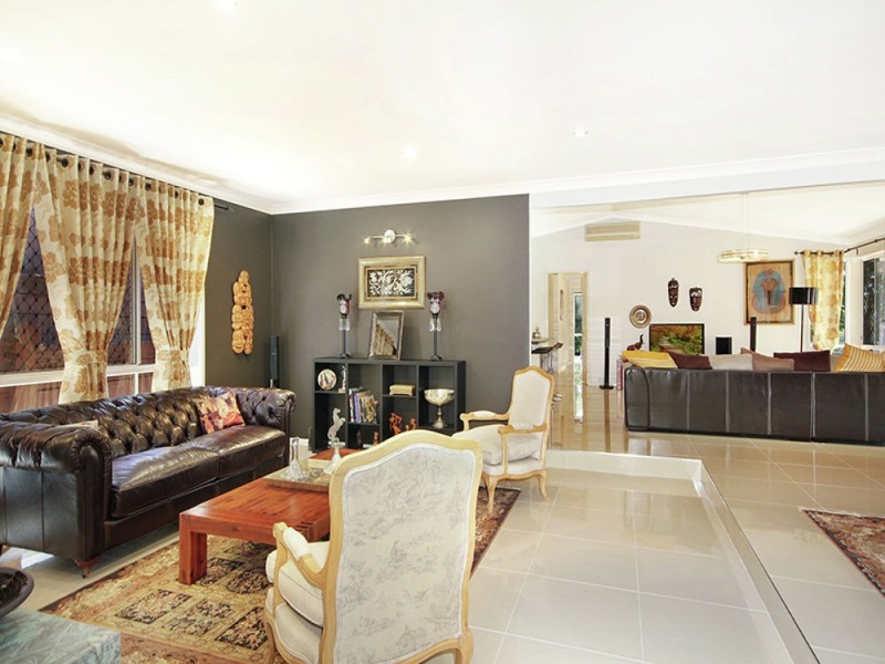 Sinnamon Park QLD 4073