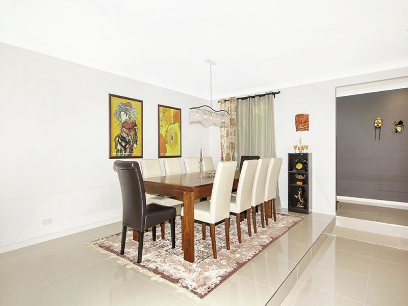 Sinnamon Park QLD 4073