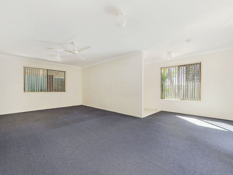 27 Reerden Street, Collingwood Park QLD 4301