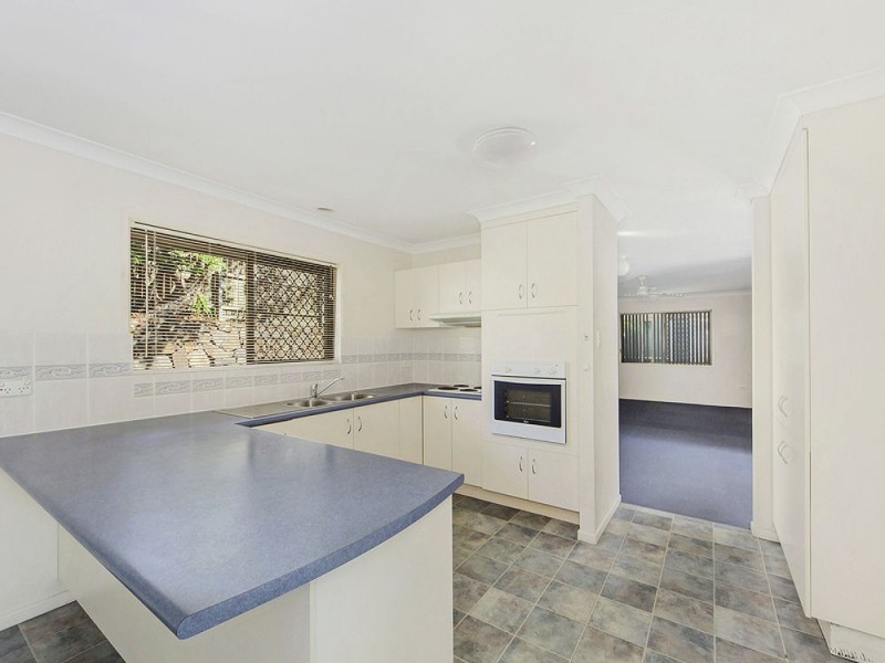 27 Reerden Street, Collingwood Park QLD 4301