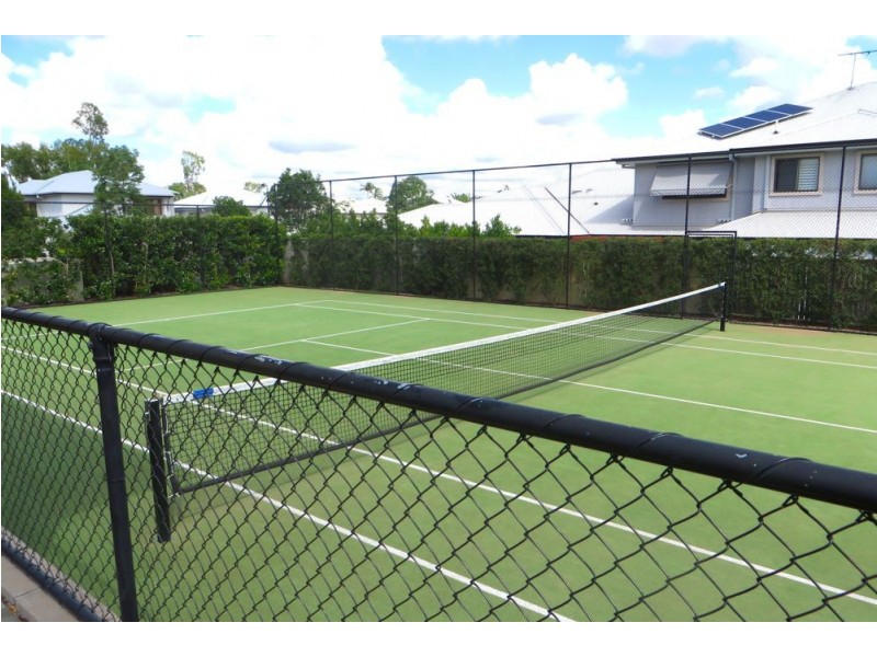 Mount Ommaney QLD 4074