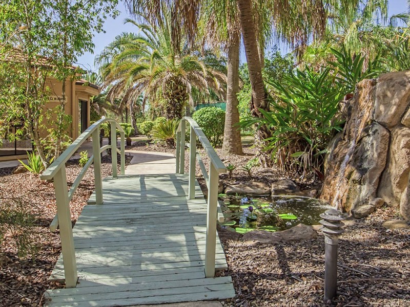 Sinnamon Park QLD 4073