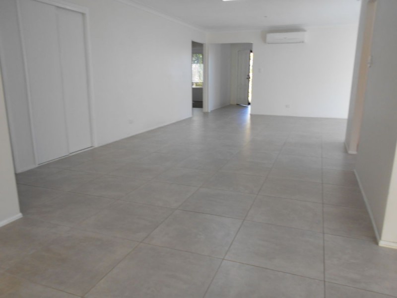 Seventeen Mile Rocks QLD 4073