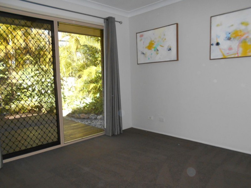 Seventeen Mile Rocks QLD 4073