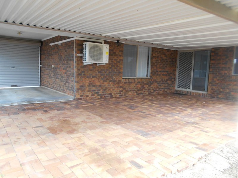 3 CHEVIOT PLACE, Sinnamon Park QLD 4073