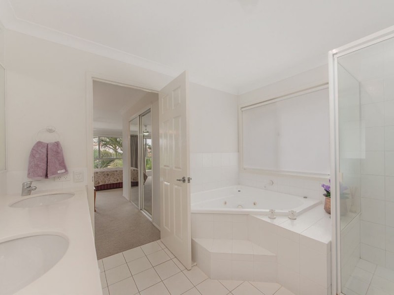 Westlake QLD 4074