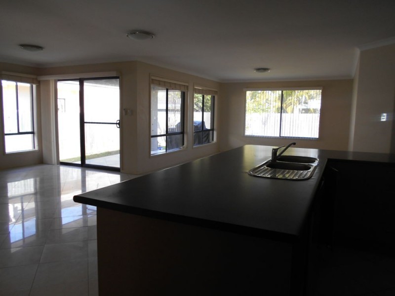 Sinnamon Park QLD 4073