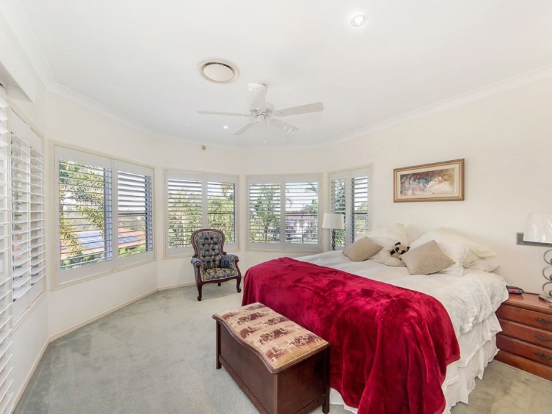 Mount Ommaney QLD 4074