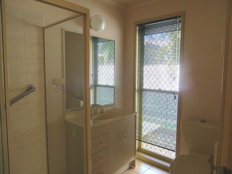 10 Avondale Road, Sinnamon Park QLD 4073