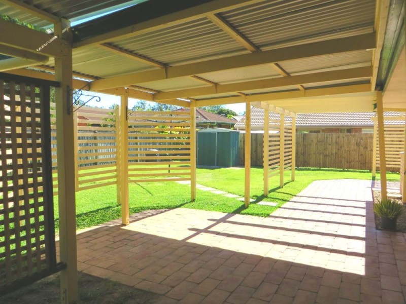 10 Avondale Road, Sinnamon Park QLD 4073