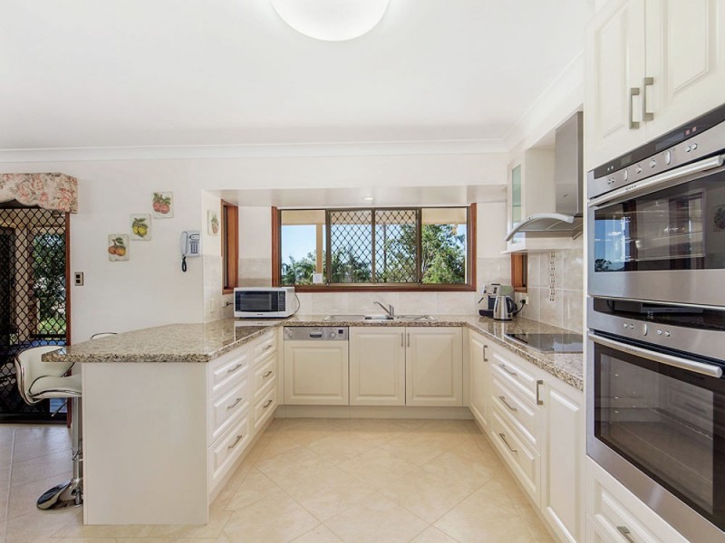 Mount Ommaney QLD 4074