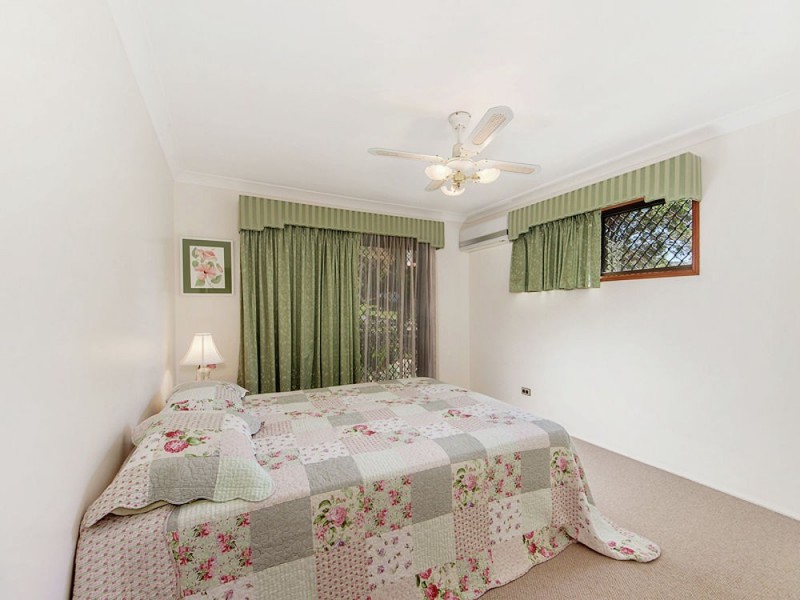 Mount Ommaney QLD 4074