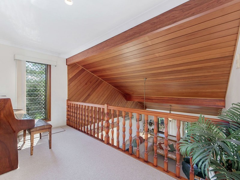 Mount Ommaney QLD 4074