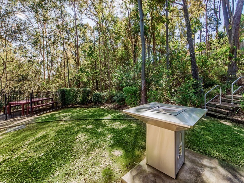 Sinnamon Park QLD 4073