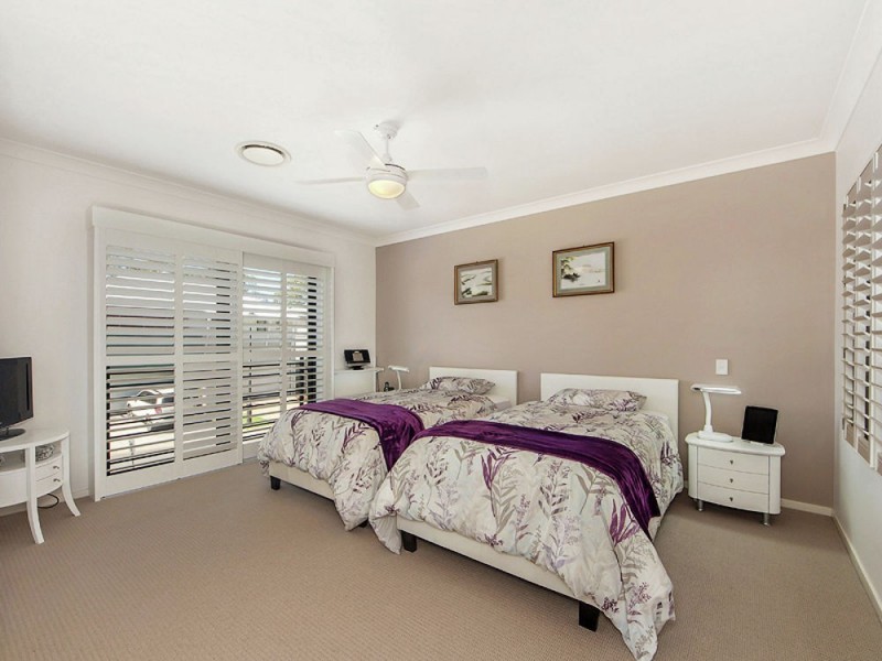 51 Greenway Circuit, Mount Ommaney QLD 4074