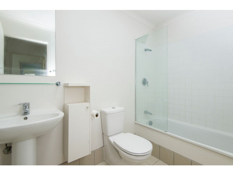 2/87 Sherwood Road, Toowong QLD 4066