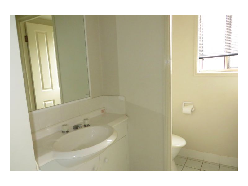 Seventeen Mile Rocks QLD 4073