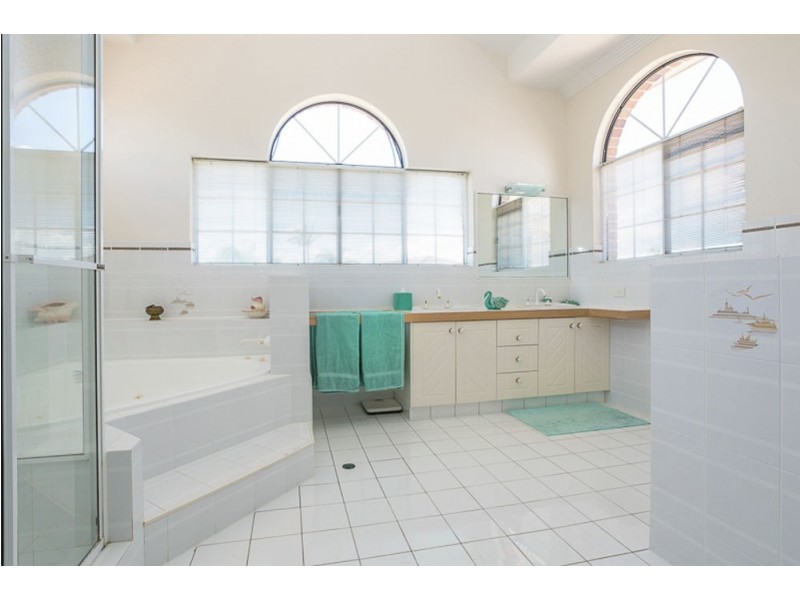 21. Woolner Place, Mount Ommaney QLD 4074