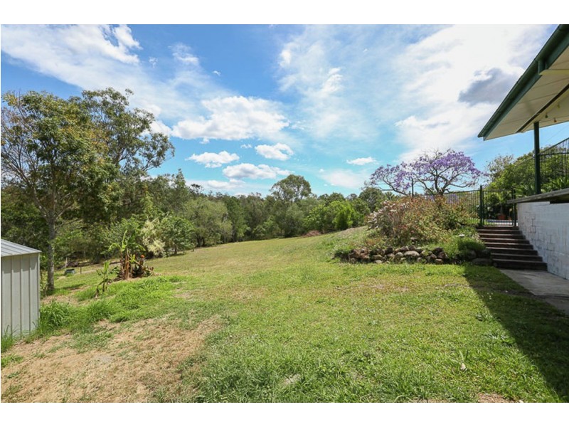 83 Pinjarra Road, Pinjarra Hills QLD 4069