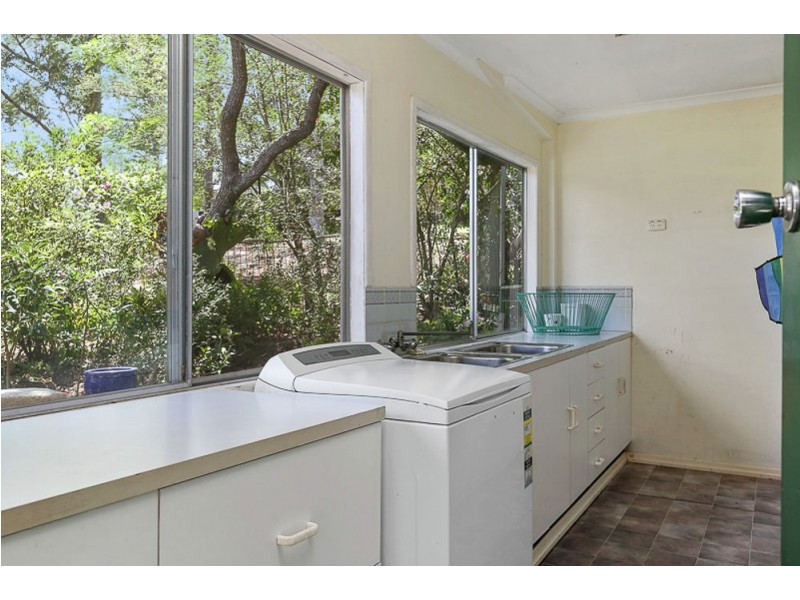 83 Pinjarra Road, Pinjarra Hills QLD 4069