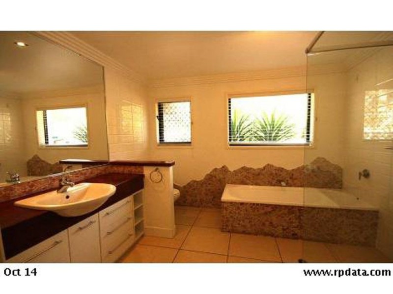 Mount Ommaney QLD 4074