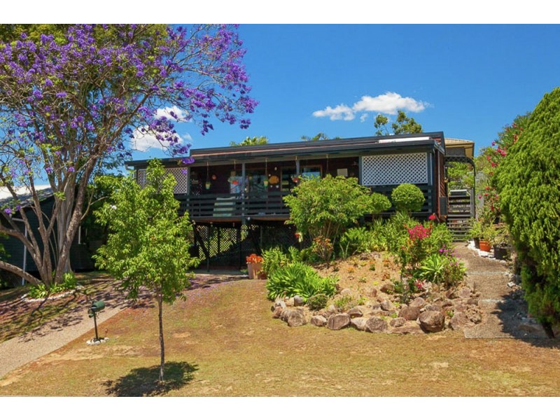 8 Ebrill St, Jamboree Heights QLD 4074