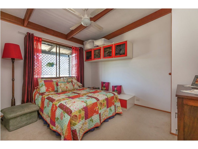 8 Ebrill St, Jamboree Heights QLD 4074