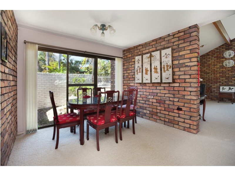 Mount Ommaney QLD 4074