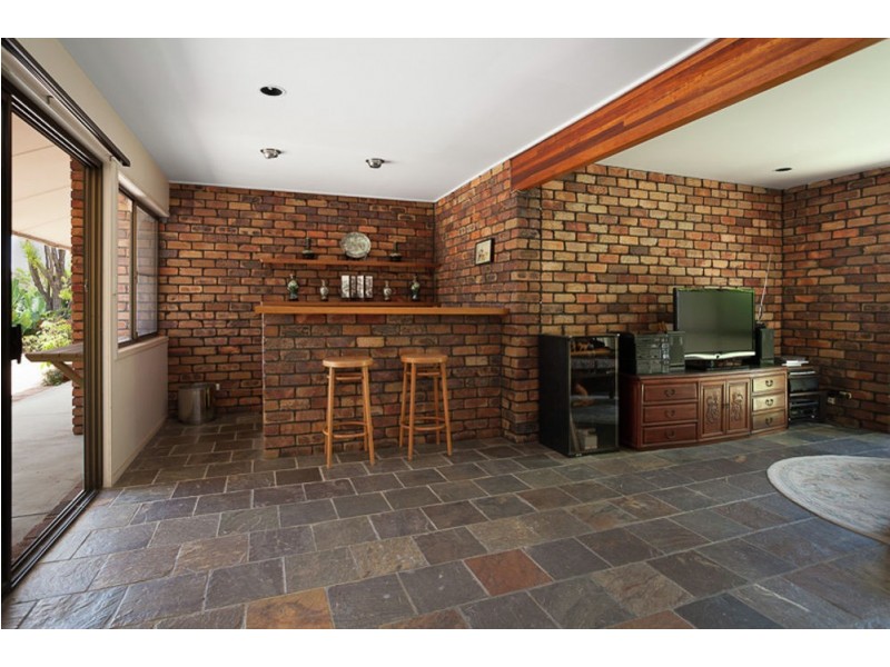 Mount Ommaney QLD 4074