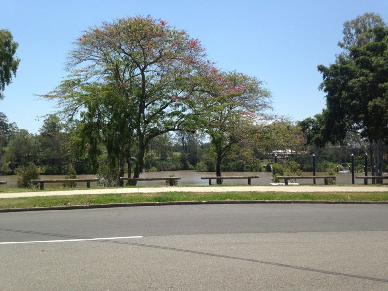 Jindalee QLD 4074