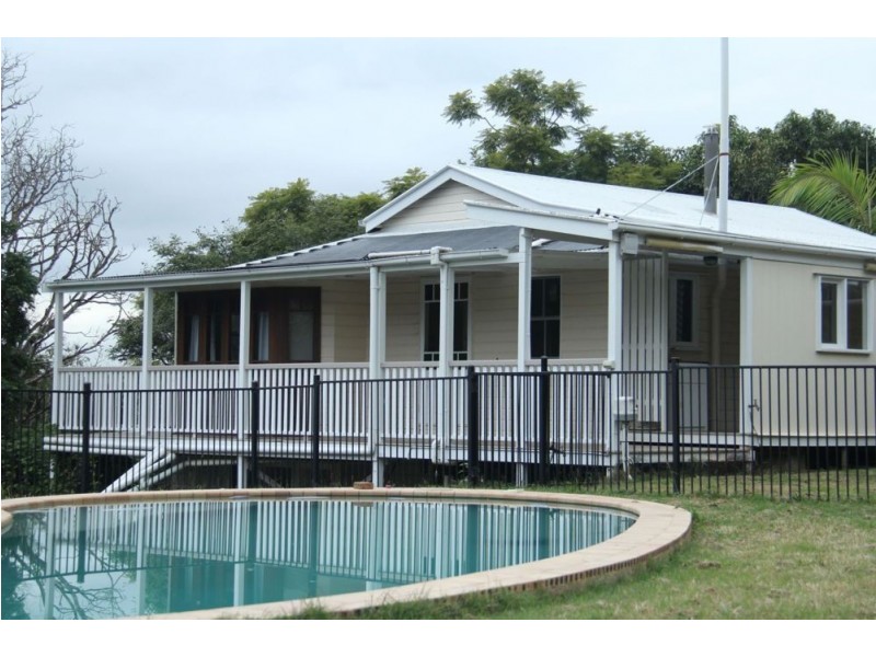 Brookfield QLD 4069