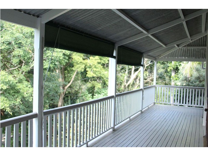 Brookfield QLD 4069