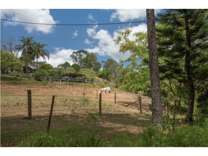 Brookfield QLD 4069