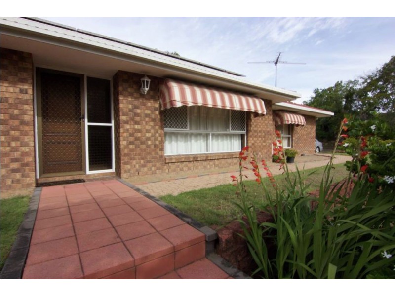 24 Glen Ross Road, Sinnamon Park QLD 4073