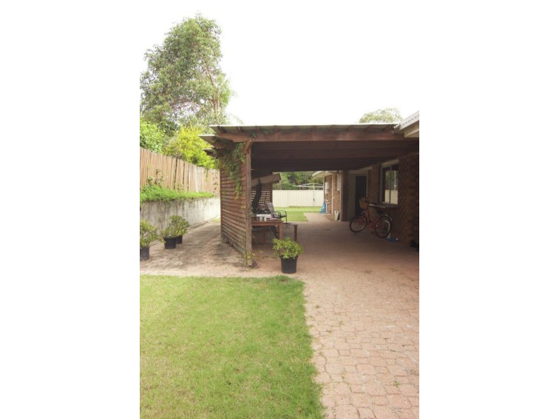 24 Glen Ross Road, Sinnamon Park QLD 4073