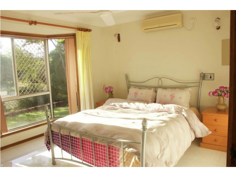 24 Glen Ross Road, Sinnamon Park QLD 4073