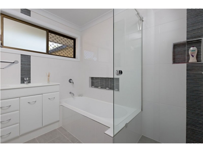 40 Buffalo St, Riverhills QLD 4074