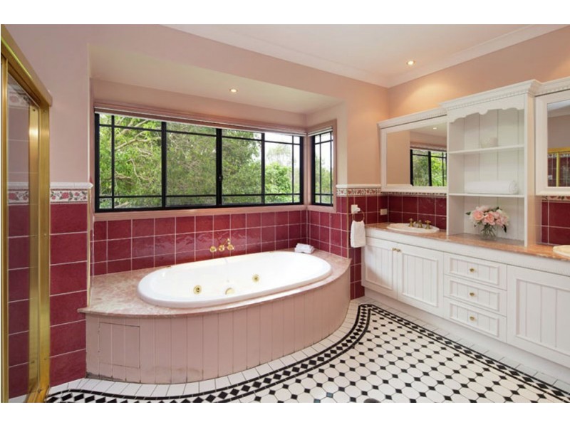 5 157 Brookfield Road, Kenmore Hills QLD 4069