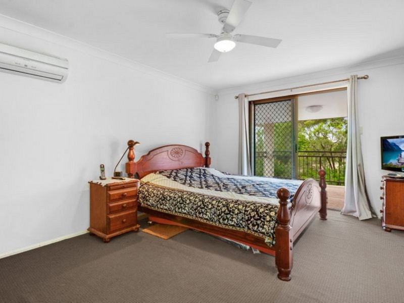 11 Bondel Place, Mount Ommaney QLD 4074