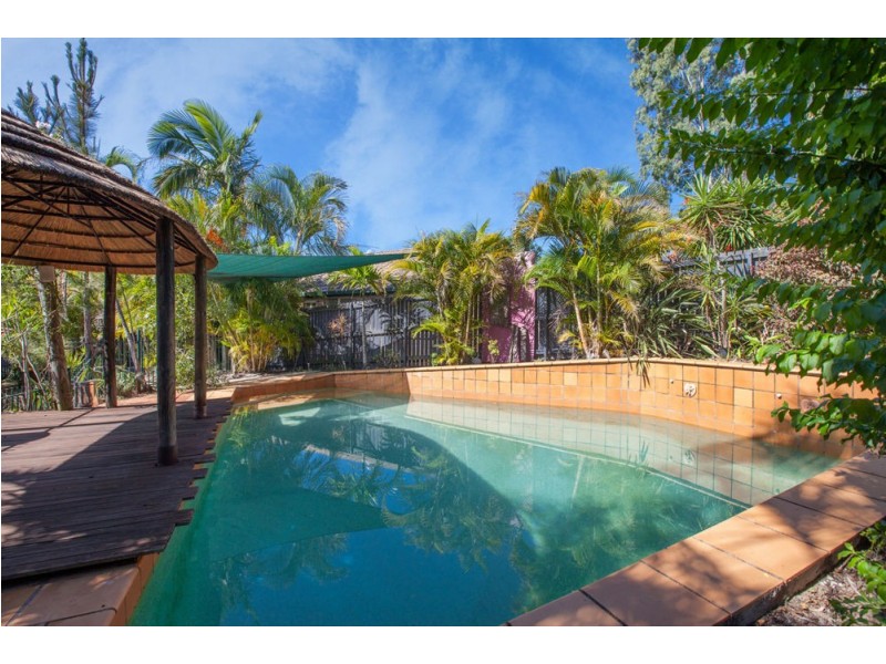 Seventeen Mile Rocks QLD 4073