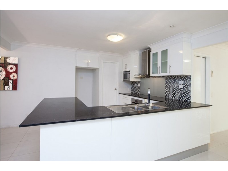 Seventeen Mile Rocks QLD 4073