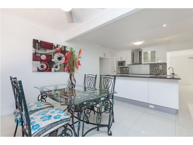 Seventeen Mile Rocks QLD 4073