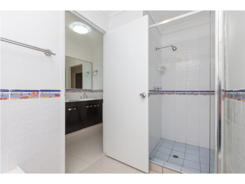 Seventeen Mile Rocks QLD 4073