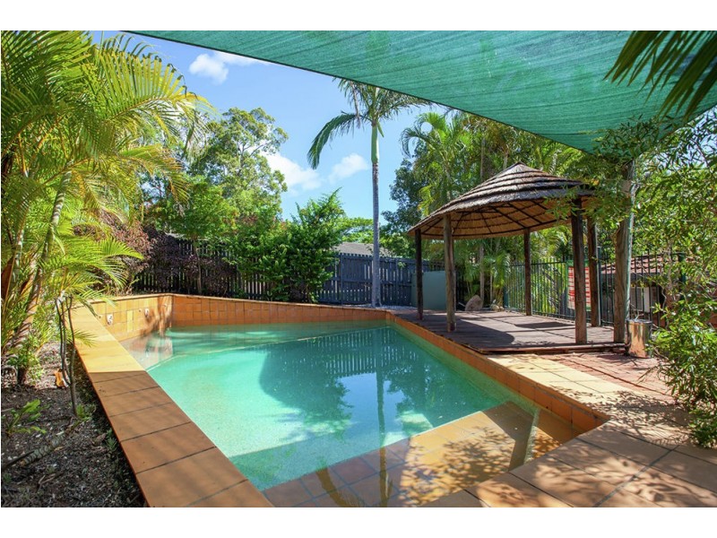 Seventeen Mile Rocks QLD 4073